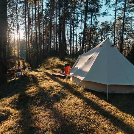 Hotel Juhandra Glamping Lemmaku Exterior foto